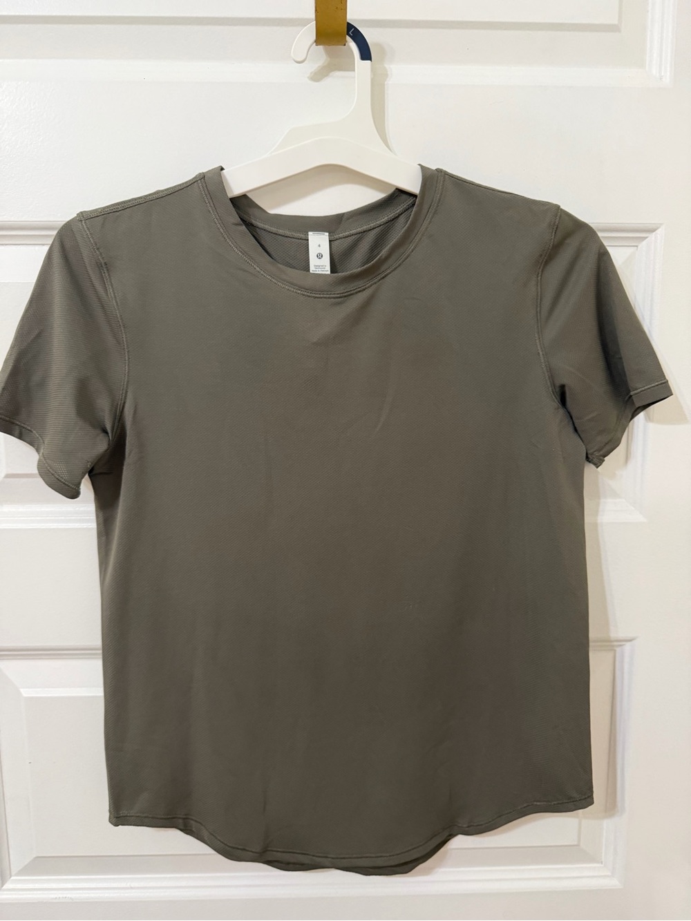 Lululemon High Neck and Train Tee